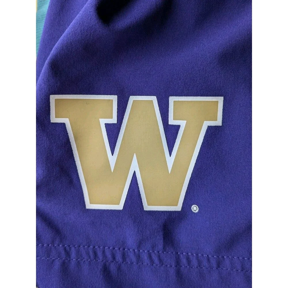 Adidas UWashington Huskies Team Issue Training Shorts Men’s Small Purple